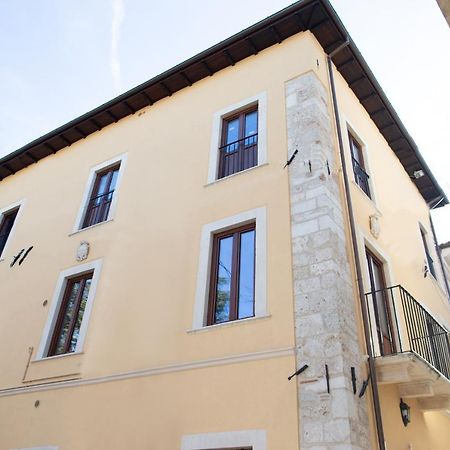 Dimora Del Sole - Intero Appartamento L'Aquila Luaran gambar